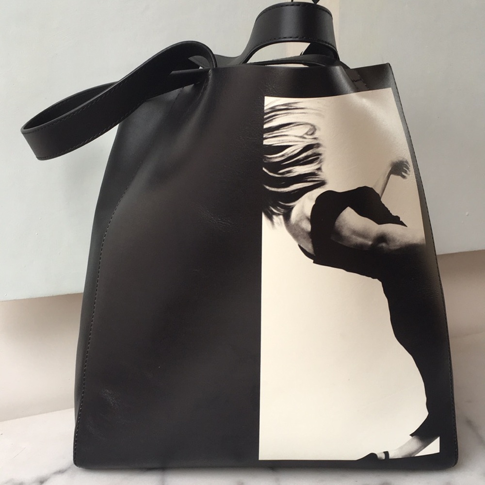 HP💫🧚‍♀️Narciso Rodriguez x Robert Longo Limited Edition🌟 - Picture 2 of 8